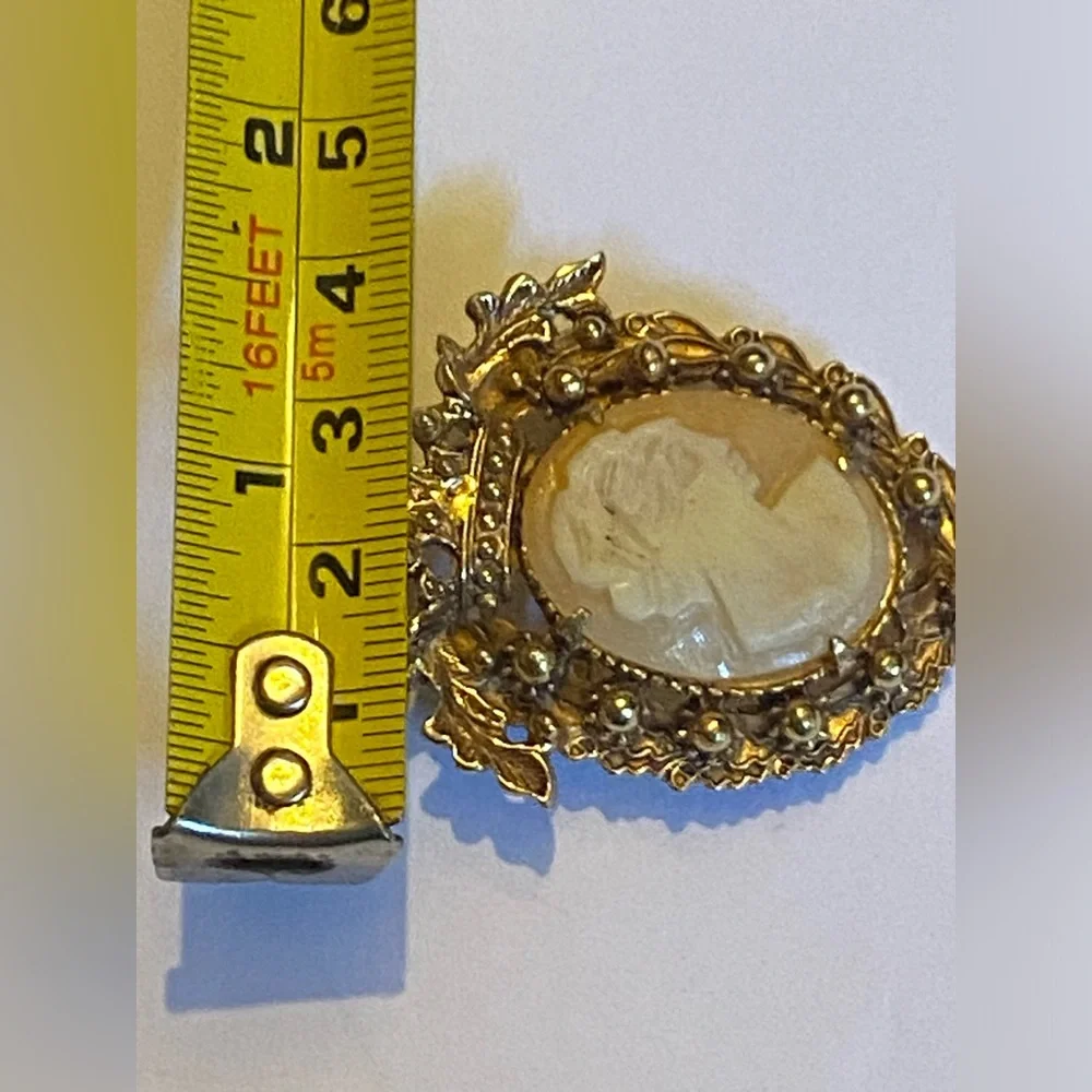 🏝️ Vintage Signed Florenza Cameo Brooch #9186 - Picture 6 of 6